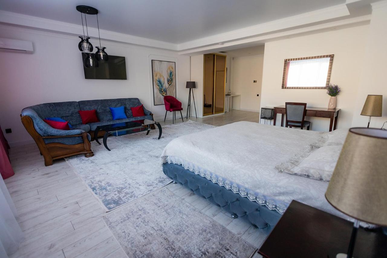 Metelitsa Hotel Karagandy Dış mekan fotoğraf