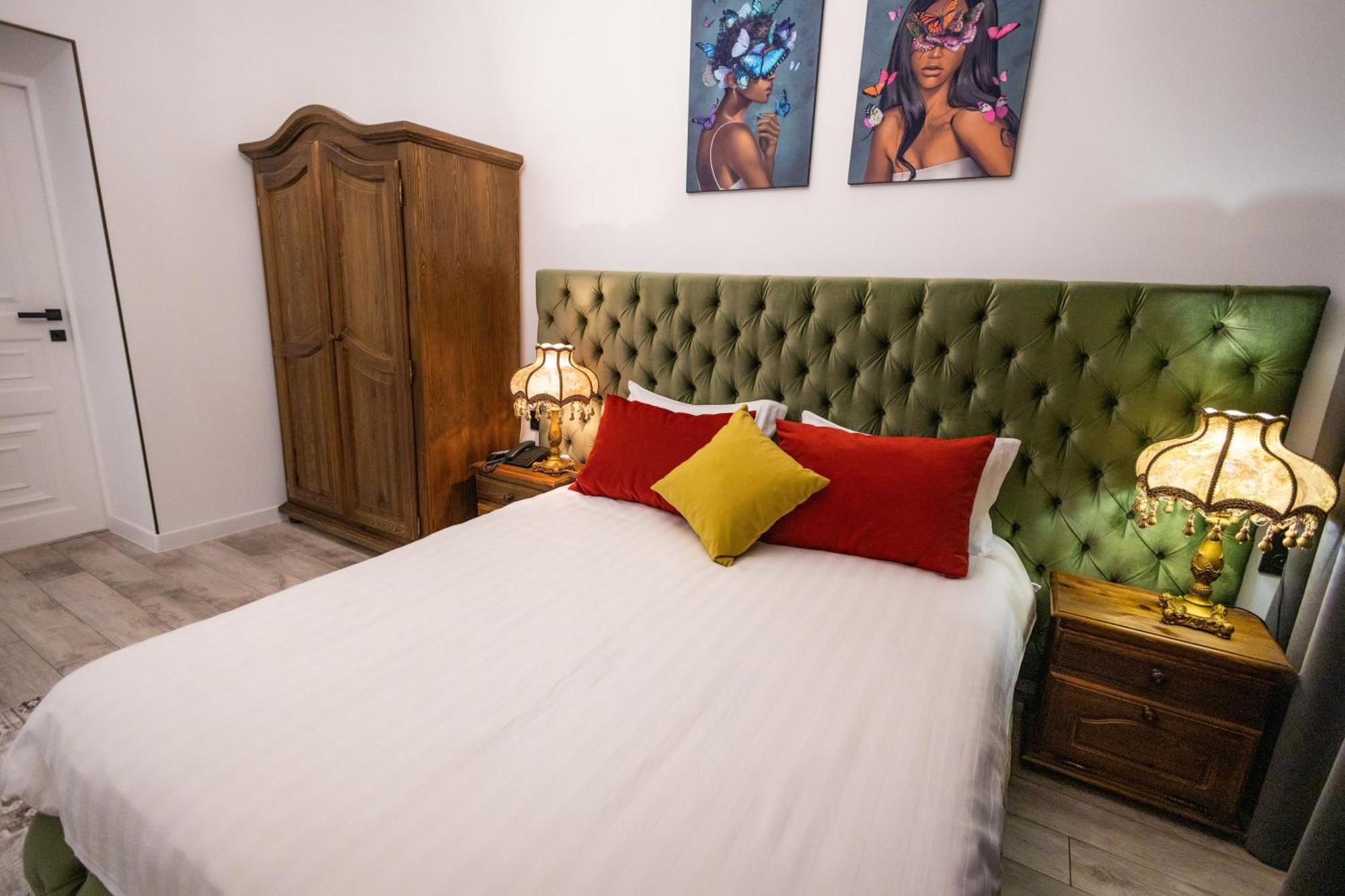 Metelitsa Hotel Karagandy Dış mekan fotoğraf